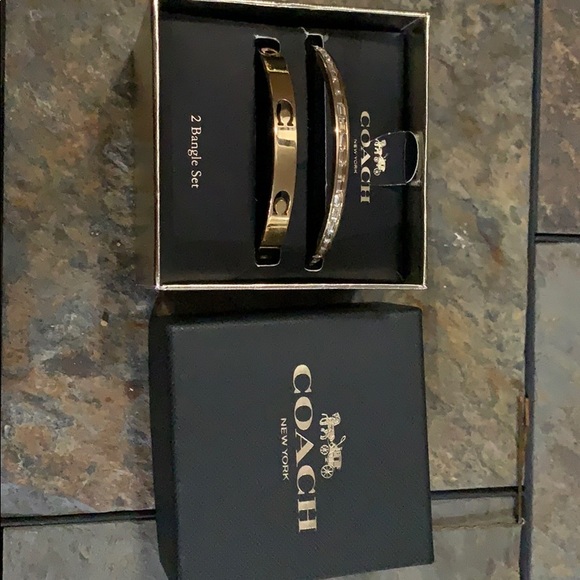 Coach bangle set brand new in box - Picture 1 of 1